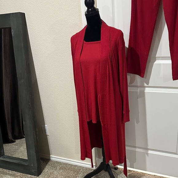 Lands End  Red Women's lounge/ pajamas set. Size medium. Super soft and light. - Picture 2 of 11